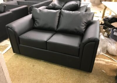 Byron 2 seater - black leather