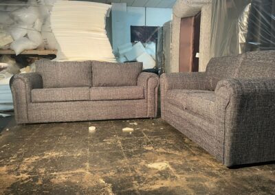Brown 2 seaters sofa